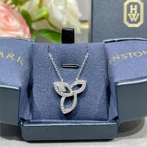 ❤️💙❤️ Harry Winston Silver Women’s Necklaces 🍒🍒🍒
